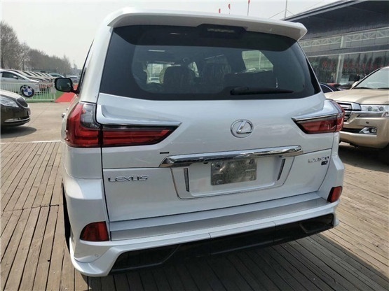 2019款雷克薩斯LX570巔峰限量版 矩陣大燈與經(jīng)濟(jì)信息咨詢(xún)的跨界解讀